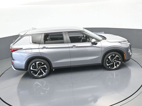 Used 2022 Mitsubishi Outlander SE image 55
