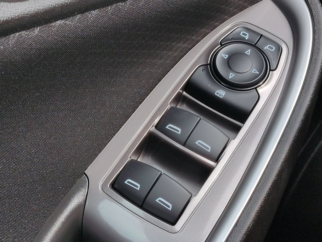 Used 2025 Chevrolet Malibu LS FWD image 22