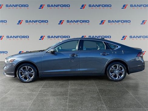 Used 2023 Honda Accord EX image 2