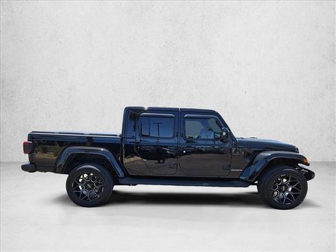 Used 2023 Jeep Gladiator Overland AWD/4WD image 3