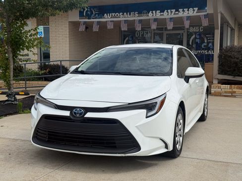 Used 2024 Toyota Corolla LE FWD image 1