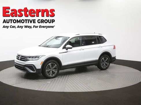 Used 2024 Volkswagen Tiguan Wolfsburg Edition FWD image 54