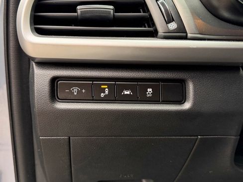 Used 2021 Kia Telluride LX image 10