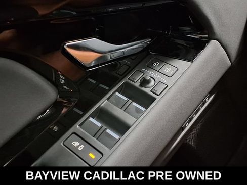 Used 2025 Land Rover Range Rover Evoque S AWD/4WD image 32