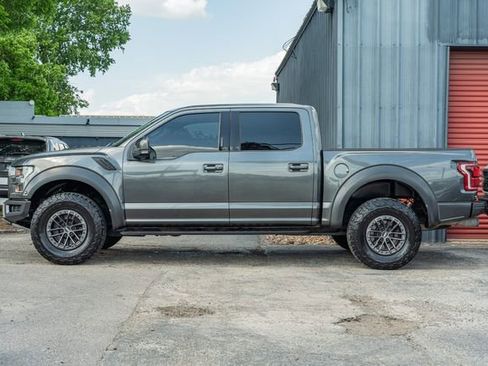 Used 2019 Ford F150 Raptor w/ Equipment Group 802A Luxury AWD/4WD image 3