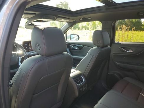 Certified 2025 Chevrolet Blazer RS w/ Driver Confidence II Package AWD/4WD image 11