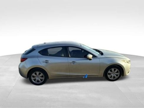 Used 2014 MAZDA MAZDA3 i Sport FWD image 2