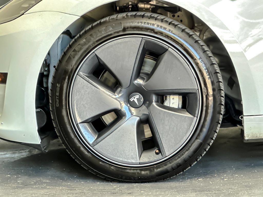 Used 2023 Tesla Model 3 Standard Range RWD image 23