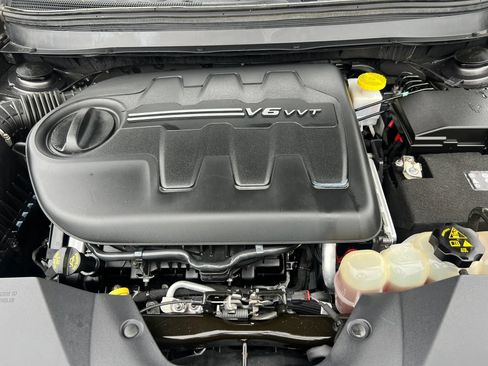 Used 2020 Jeep Cherokee Limited AWD/4WD image 34