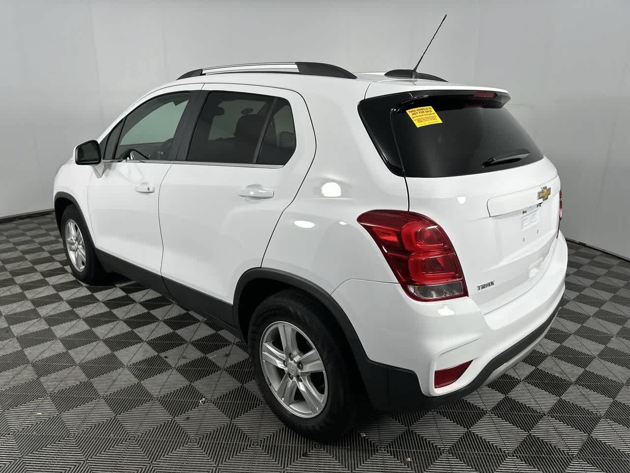 Used 2020 Chevrolet Trax LT FWD image 6