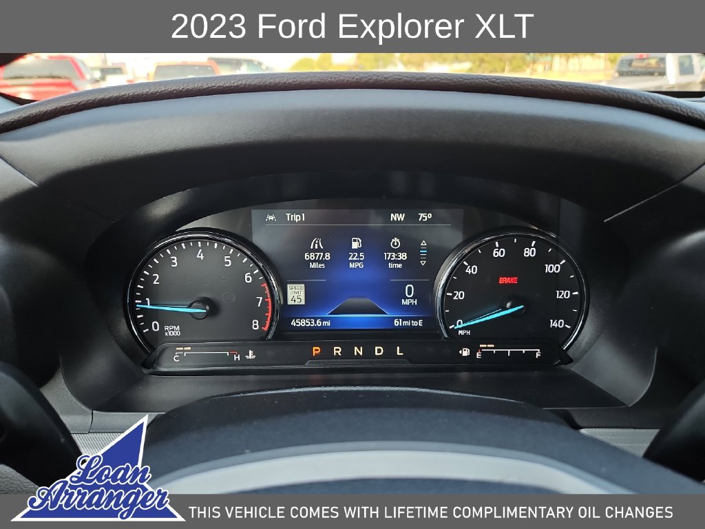 Used 2023 Ford Explorer XLT w/ Equipment Group 202A RWD image 26