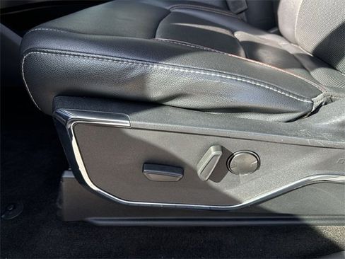 Used 2022 Ford F150 Lariat image 12