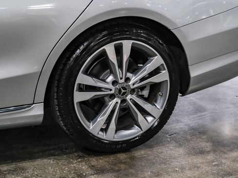Used 2018 Mercedes-Benz C 300 Sedan image 57