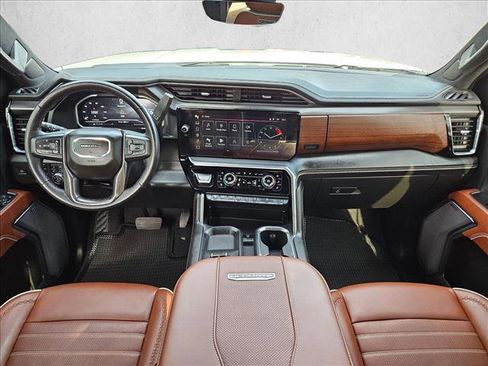 Used 2024 GMC Sierra 2500 Denali Ultimate image 19