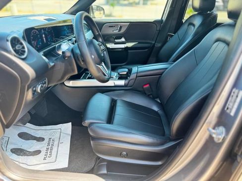 Used 2021 Mercedes-Benz GLB 250 image 25