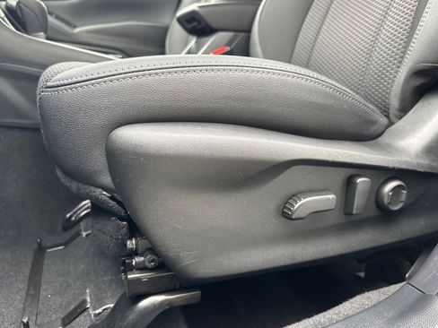 Used 2023 Subaru Forester Premium image 14