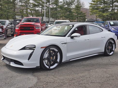 Used 2021 Porsche Taycan Turbo image 11