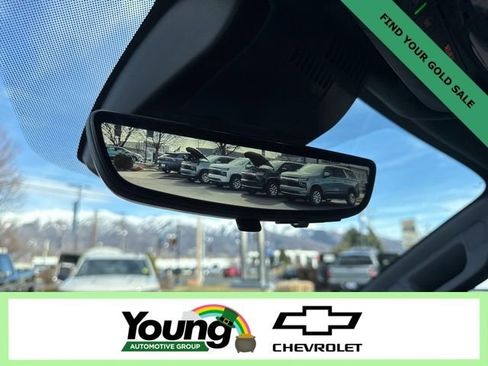 New 2026 Chevrolet Suburban High Country image 32