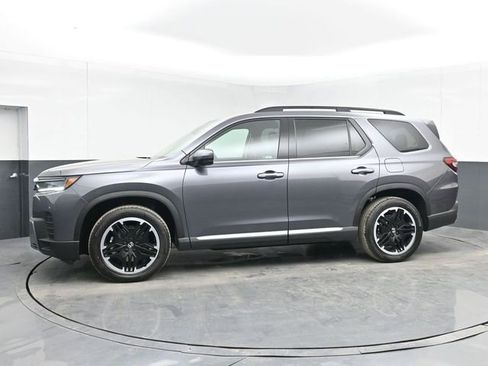 New 2026 Honda Pilot Touring image 6