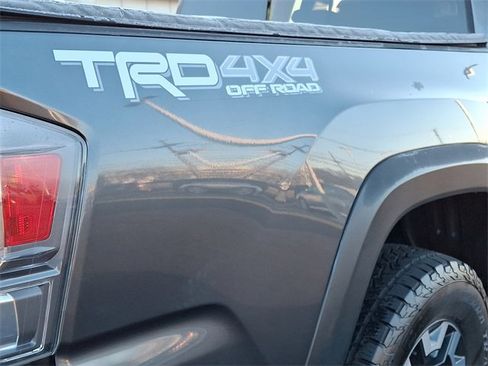 Certified 2023 Toyota Tacoma TRD Off-Road image 8