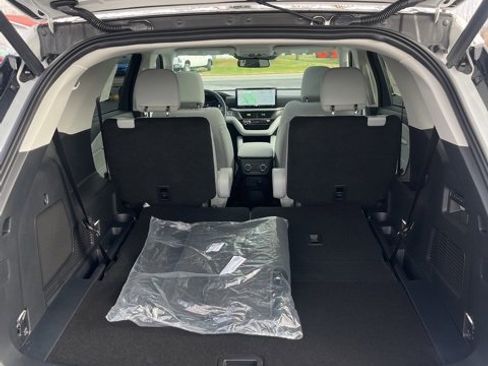 New 2026 Ford Explorer Platinum w/ LUX Leather Package image 25