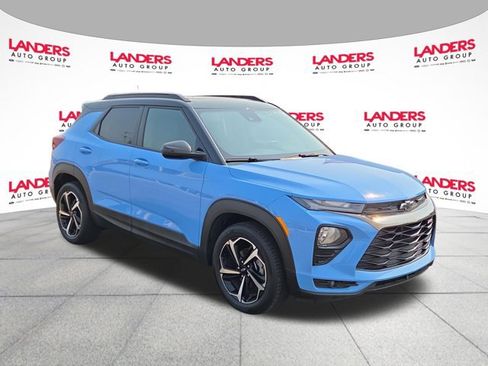 Used 2023 Chevrolet TrailBlazer RS w/ Sun and Liftgate Package AWD/4WD image 1
