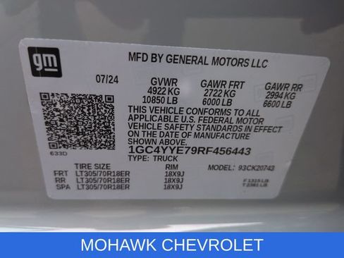 Certified 2024 Chevrolet Silverado 2500 ZR2 w/ Technology Package AWD/4WD image 36