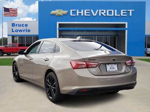 Used 2023 Chevrolet Malibu LT FWD image 4