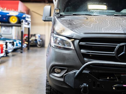 Used 2021 Mercedes-Benz Sprinter 2500 w/ Premium Plus Package image 12