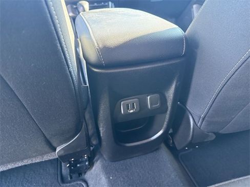 Used 2022 GMC Canyon Elevation image 20