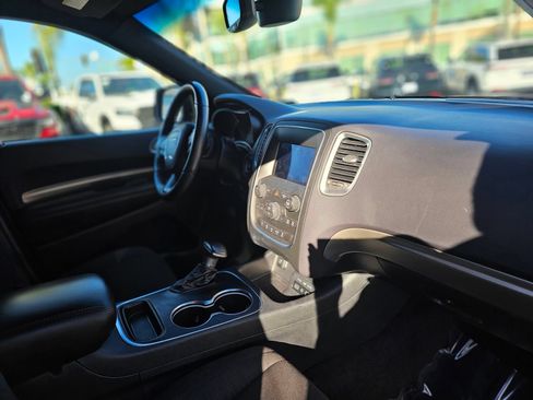 Used 2019 Dodge Durango SXT RWD image 27