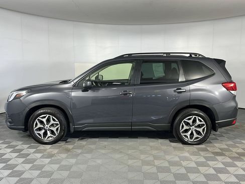 Used 2024 Subaru Forester Premium AWD/4WD image 5