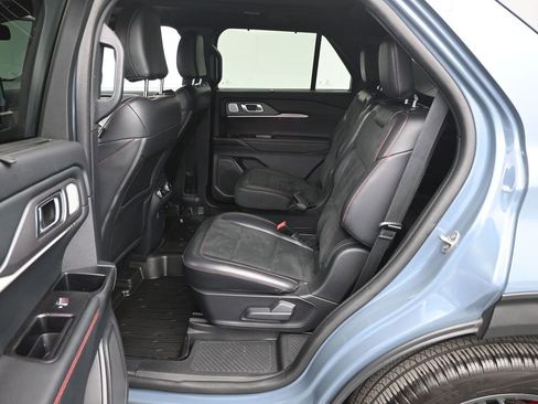 Used 2025 Ford Explorer ST image 20