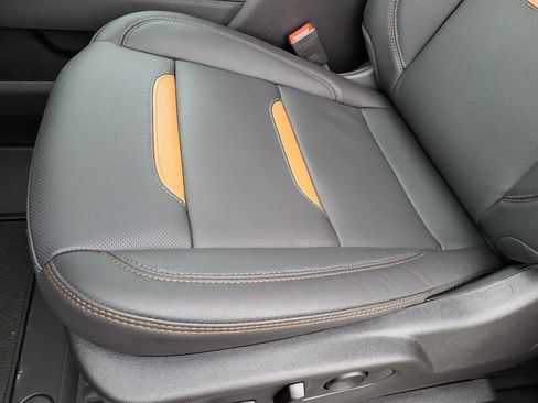 New 2026 GMC Sierra 2500 AT4 w/ AT4 Premium Plus Package image 17