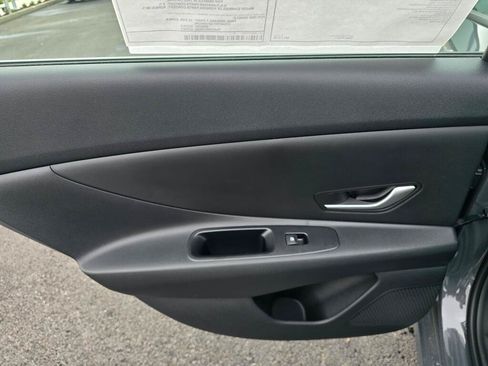 New 2026 Hyundai Elantra SE FWD image 33