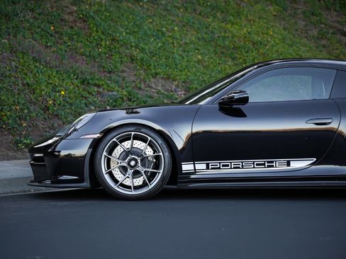 Used 2024 Porsche 911 GT3 image 5