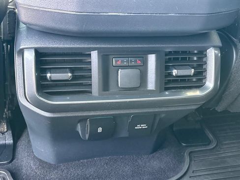 Used 2023 Ford F150 Lariat w/ Equipment Group 502A High AWD/4WD image 22