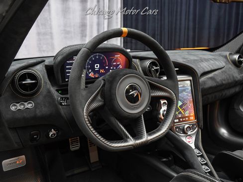 Used 2022 McLaren 765LT image 8