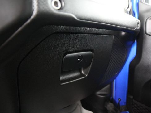 Used 2023 Jeep Gladiator Sport AWD/4WD image 50