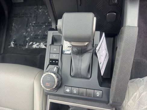 New 2026 Toyota Tacoma Limited AWD/4WD image 19