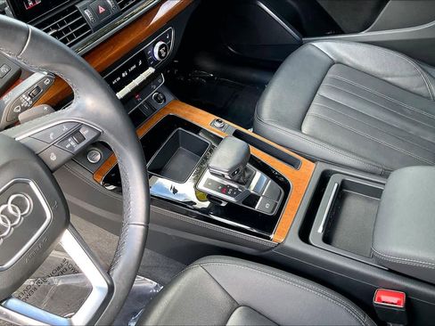 Used 2022 Audi Q5 2.0T Premium Plus image 16