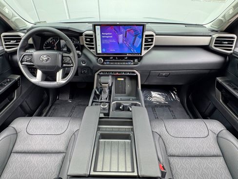 Used 2022 Toyota Tundra Limited AWD/4WD image 13