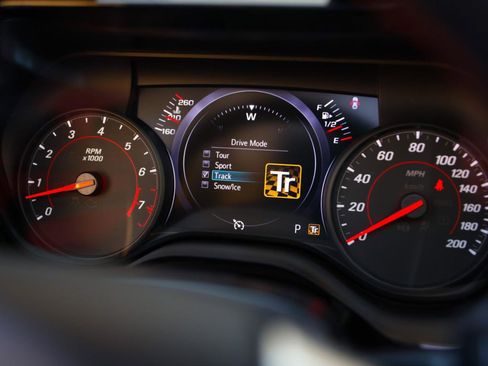 Used 2019 Chevrolet Camaro SS RWD image 14