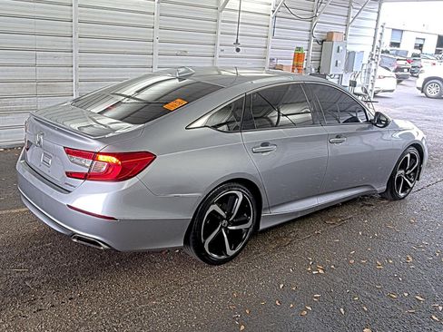 Used 2019 Honda Accord Sport image 11