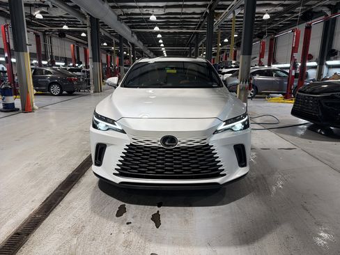 Used 2024 Lexus RX 350 Premium image 5
