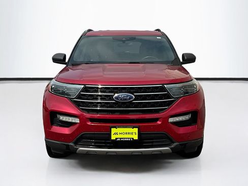 Used 2020 Ford Explorer XLT w/ Equipment Group 202A AWD/4WD image 2