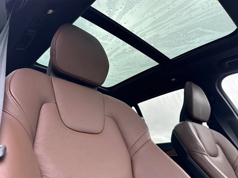 Certified 2023 Volvo XC90 T8 Plus image 19