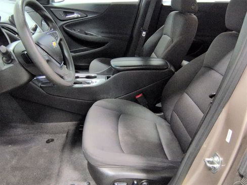 Used 2023 Chevrolet Malibu LT w/ Driver Confidence Package image 17