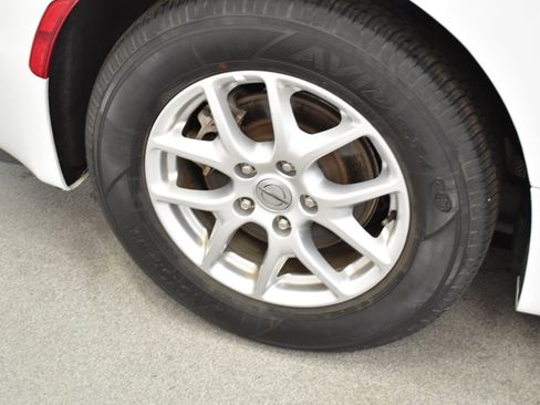 Used 2023 Chrysler Pacifica Touring-L FWD image 40