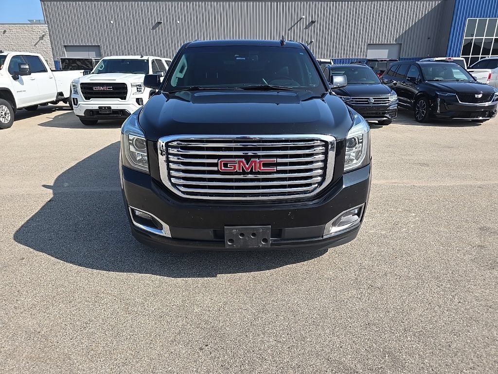Used 2018 GMC Yukon SLT w/ Premium Edition AWD/4WD image 2